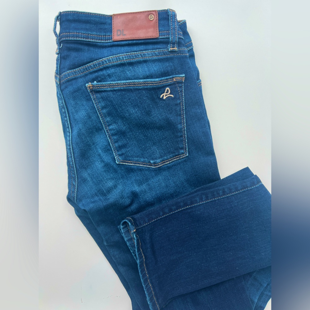 DL1961 Women's Grace Mid Rise Slim Straight